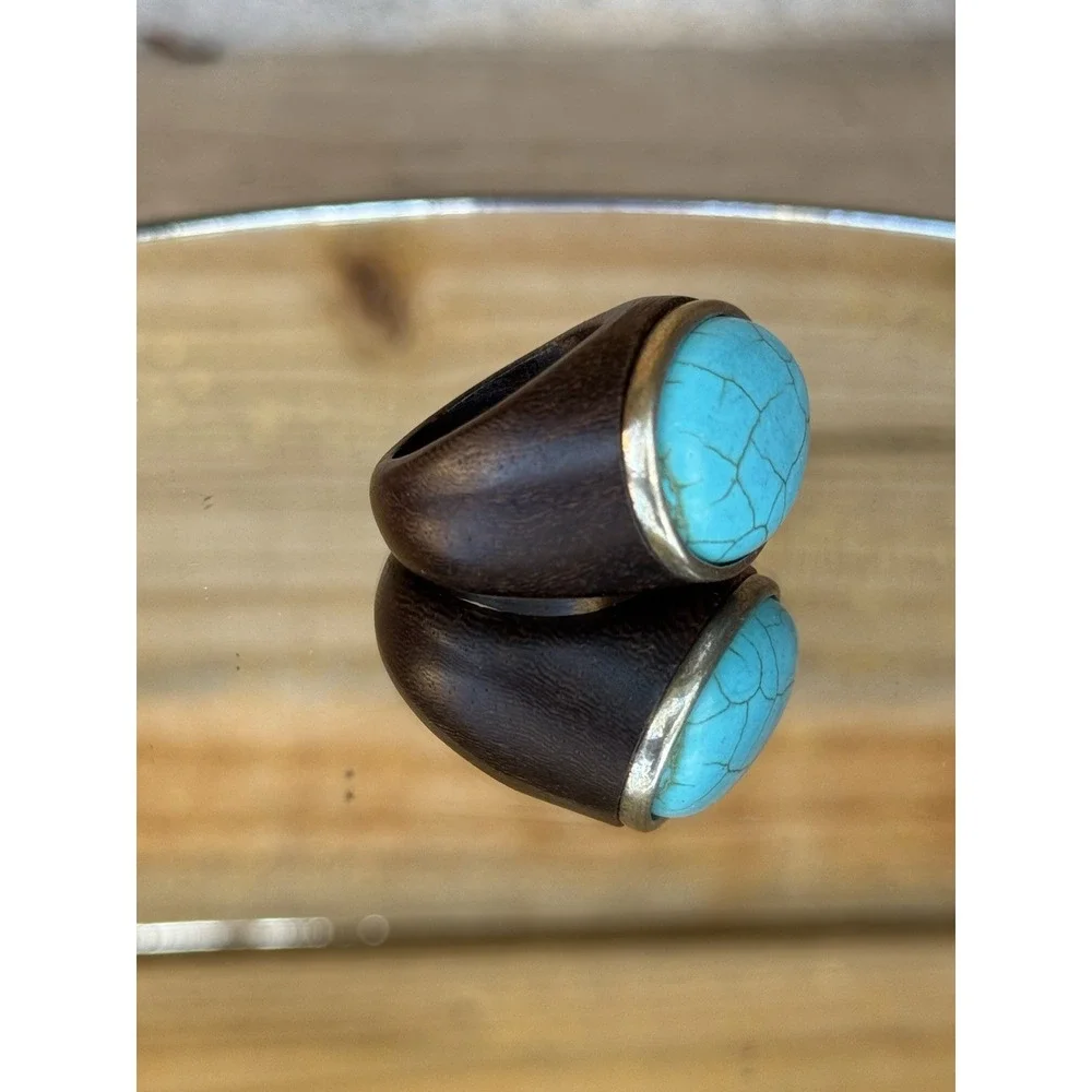 Vintage Beautiful‎ Modernist Mahogany and Turquoise Statement Ring Rare Find